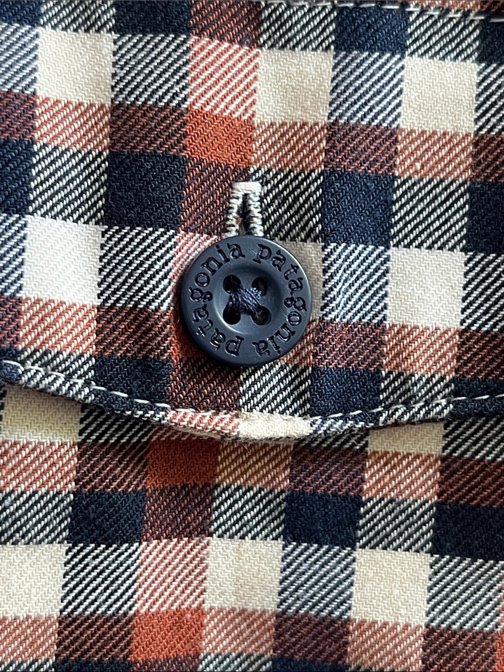Patagonia Organic Cotton Plaid Button Up Shirt Mens L Hiking Outdoor Workwear - Picture 6 of 10